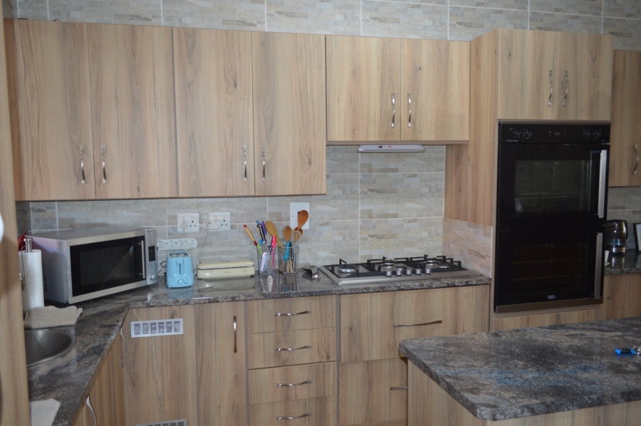 2 Bedroom Property for Sale in Flimieda North West